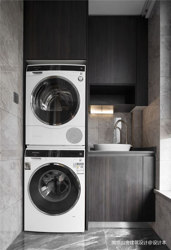 |明净、含蓄、敛藏的灰色家