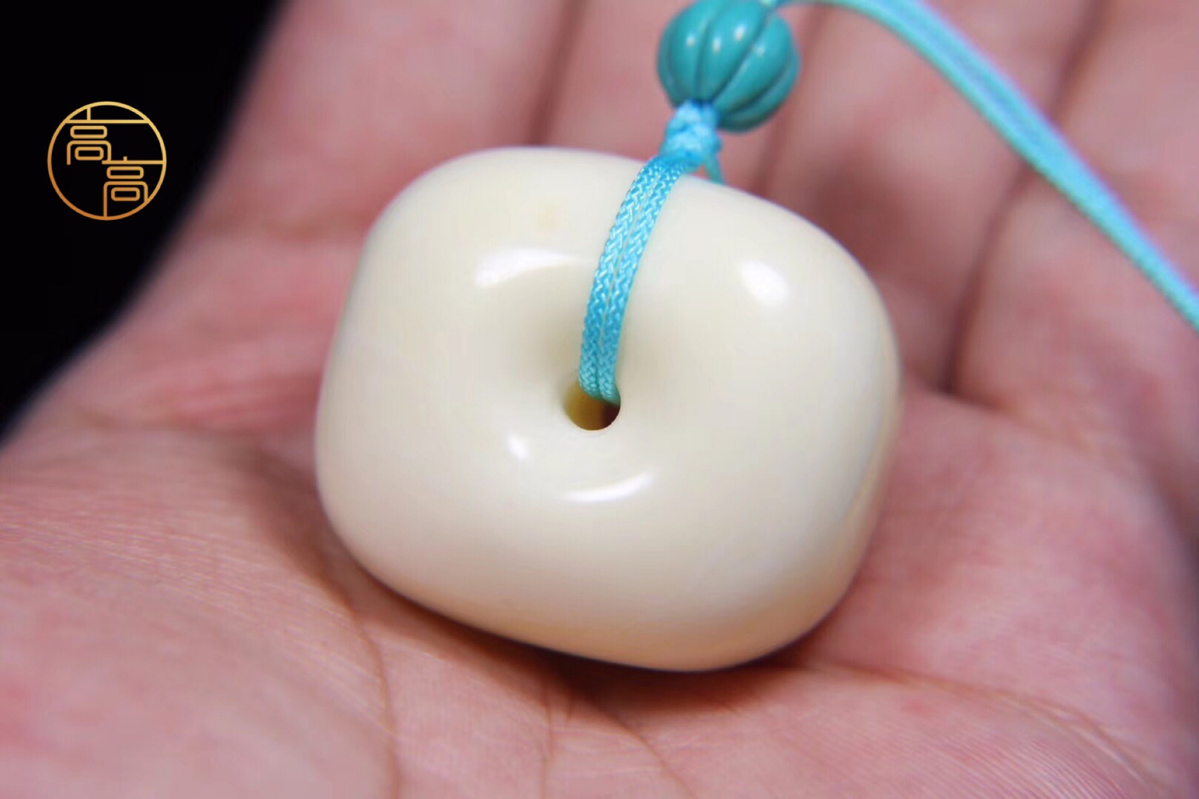 琥珀蜜蜡|琥珀蜜蜡中的白蜡，它为什么那么贵？