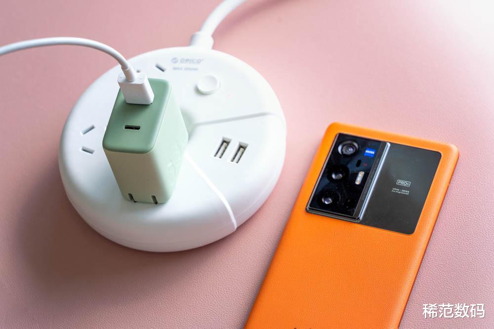 宏碁|ZMI紫米33W双口充电器评测：智能多平台快充居家旅游必备充电器
