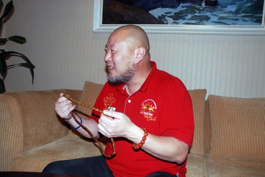 淮月书影|“佛爷”火风和仙男霍尊的父子传承：撒谎、立高端人设、抛弃女人
