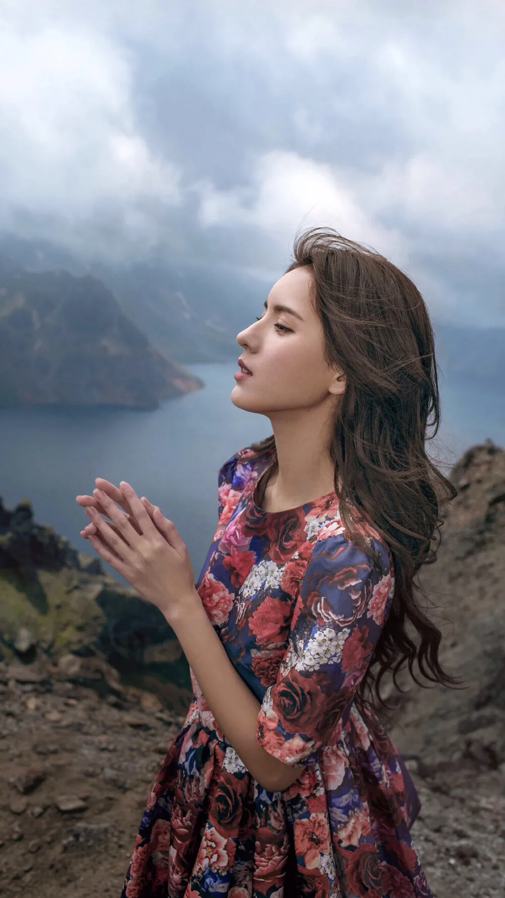 张艺兴|明星壁纸张予曦高清壁纸