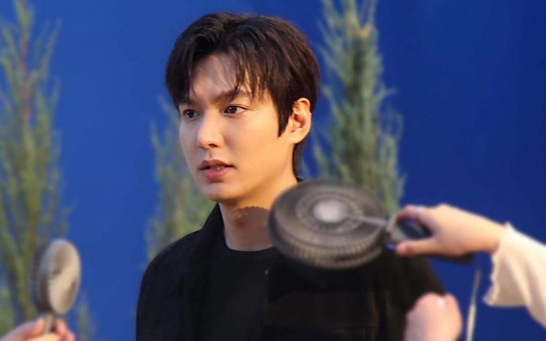 滚石|2021韩星搜索量TOP10：玄彬垫底，IU一骑绝尘，孙艺珍未上榜