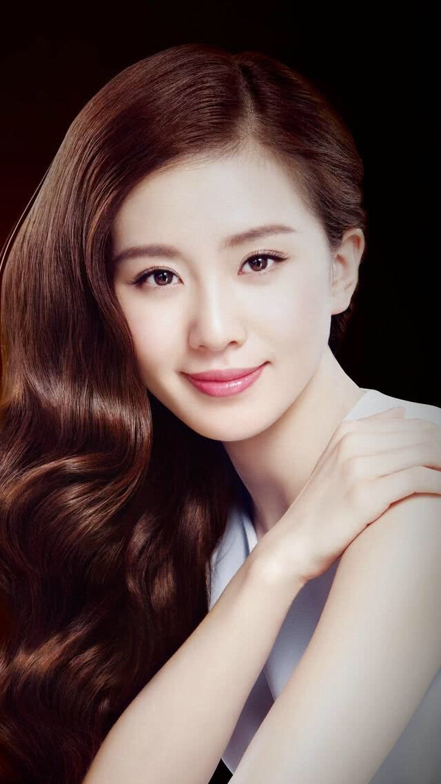 蒋欣|来自回族的5位女星，个个貌美如花，气质出众，你最喜欢谁