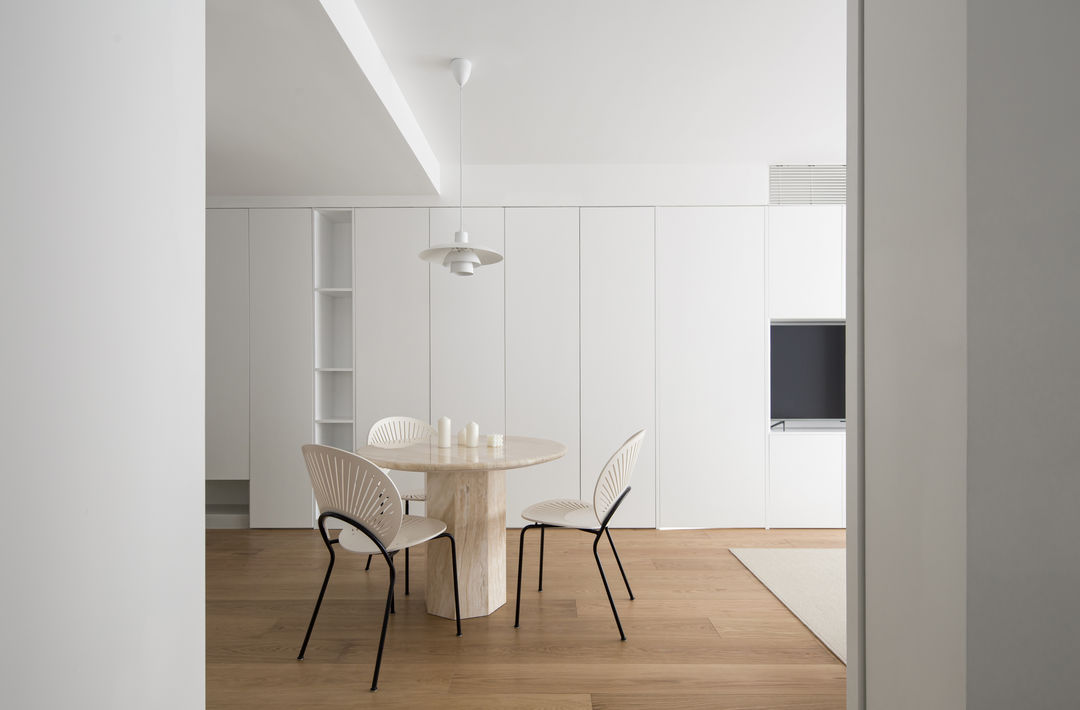 |夫妻的70㎡极简2室，空间布局太巧妙了，纯白空间一尘不染，佩服