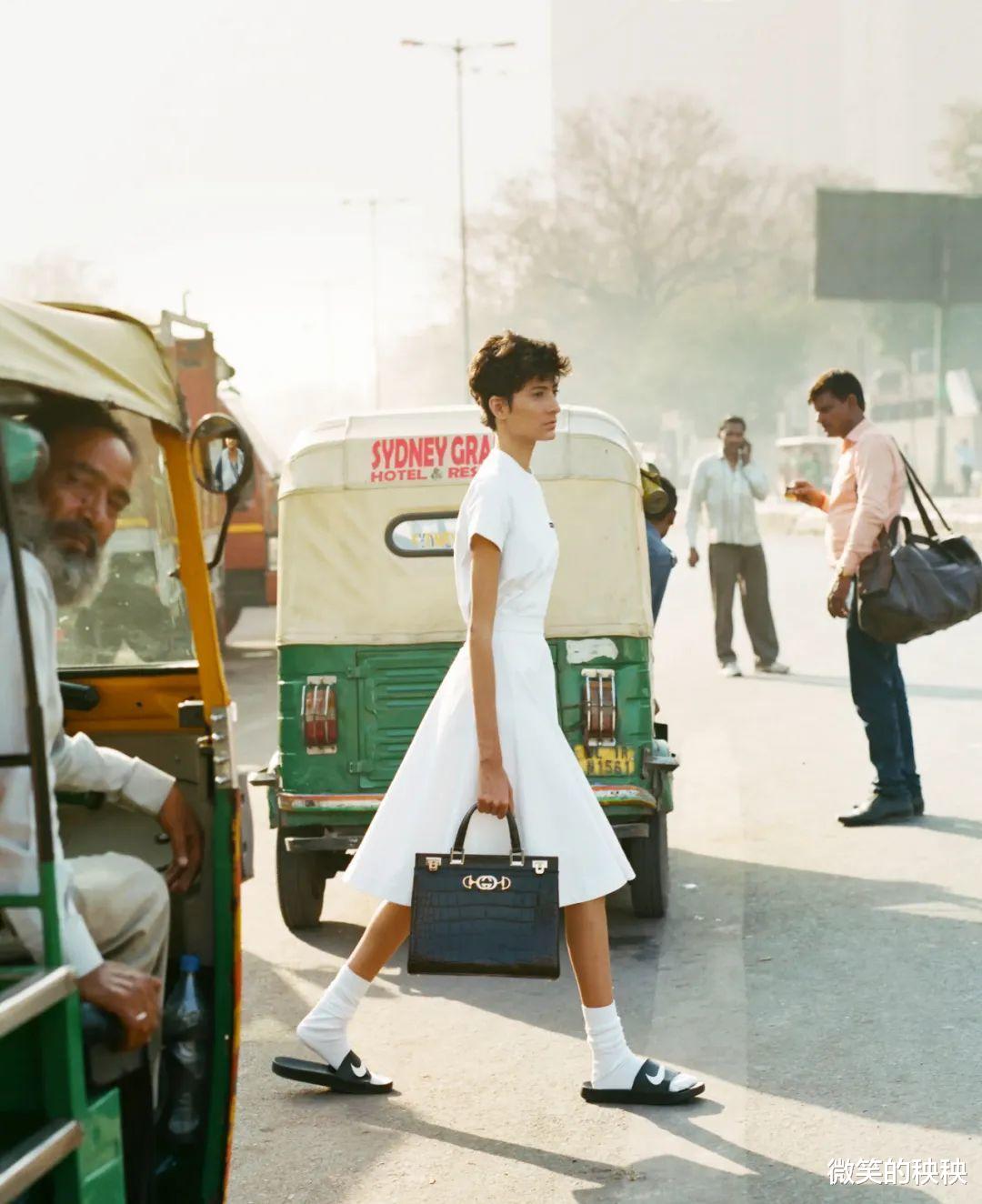 微笑的秧秧|凯特王妃低调乖巧，卡米拉高调“恩爱秀”，小白裙的魅力无人可挡