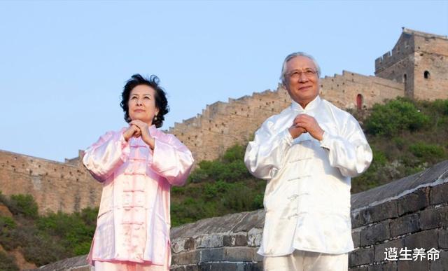 遵生养命 73岁老人：在养老院住了2年后，我才知道晚年养老到底能靠谁