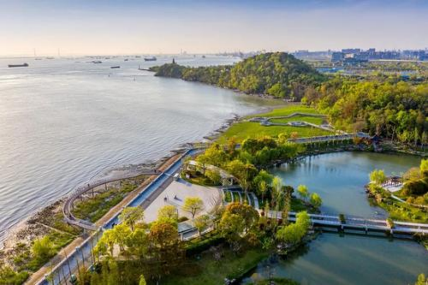 老坛财经 从“无名难通”到“万亿领跑”，南通这座城市凭什么？