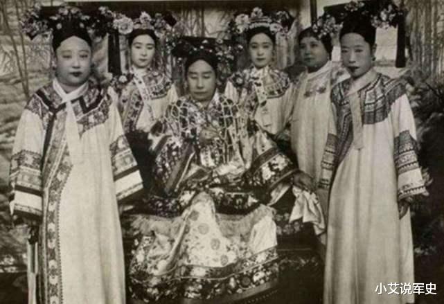 杨玉环|乾隆七世孙戴价值上亿元大扳指，专家建议上交，他却用6字拒绝