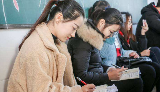 大学|二本生逆袭为211研究生，却难以顺利通过试用期，高分低能太愁人