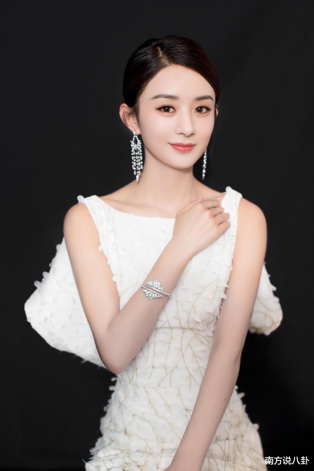 赵丽颖|冯绍峰妈妈罕见露面，赵丽颖“六宗罪”曝光，离婚真相浮出水面