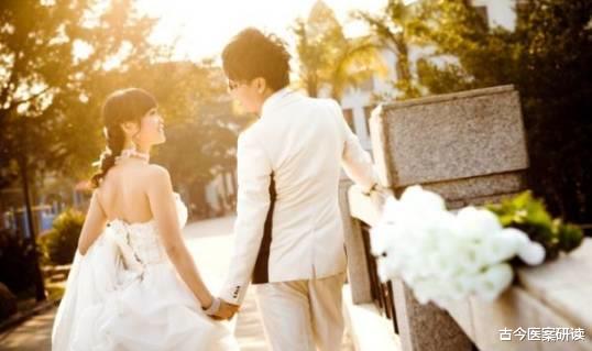 苹果|25岁女子，连续2年饭后吃苹果，患上胃癌，医生：无知害了她