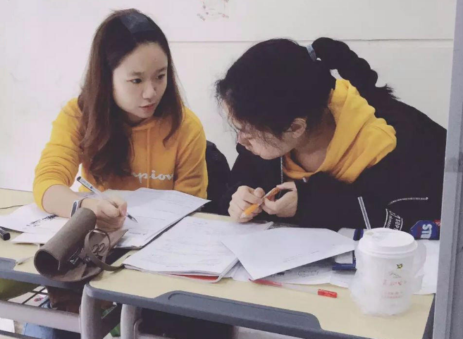 大树说教育|双减之后，新东方转型培训“优质父母”，网友调侃补课的还是我们