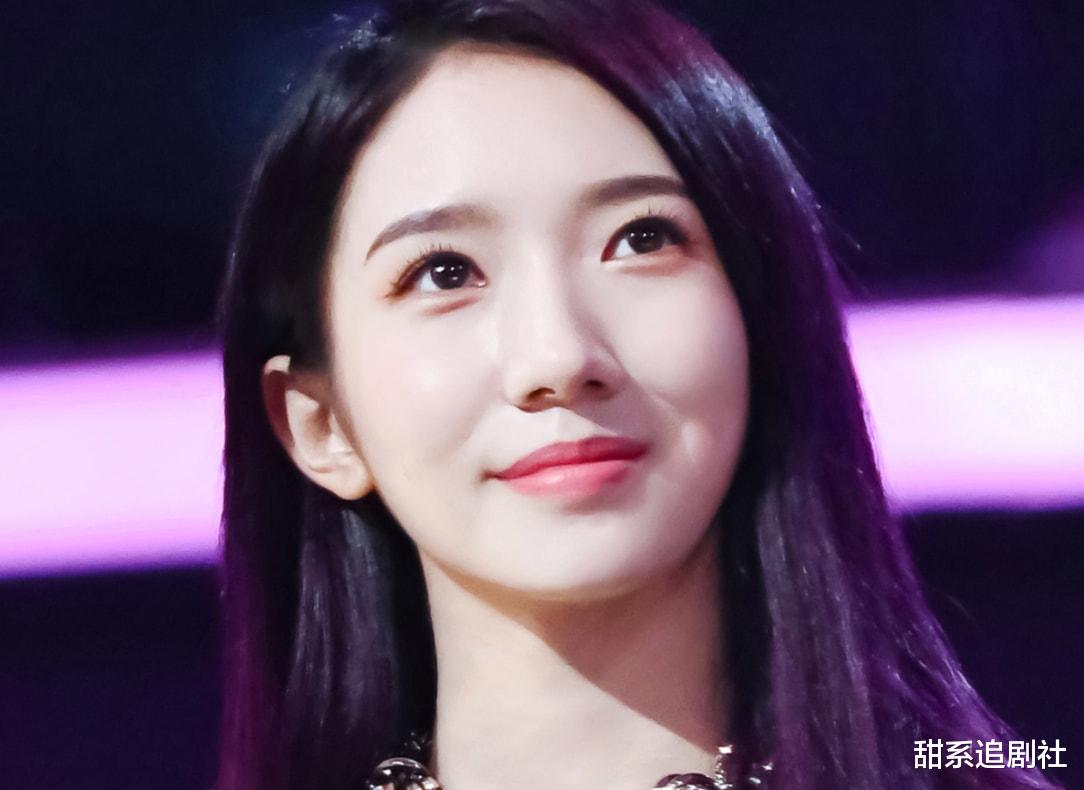 孟美岐|孟美岐置身风口浪尖，上一任老板幕后转台前，高调发新歌