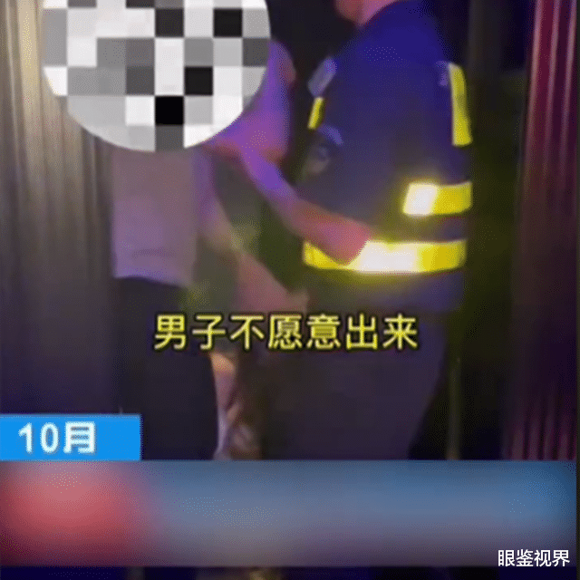 深圳一女子夜店喝醉,陌生男子将其带进洗手间,幸好保安及时赶到