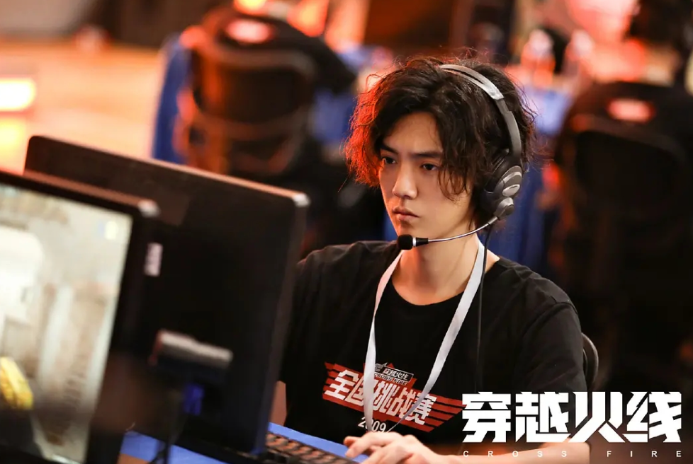 后舍男生|剧情烂，全员演技面瘫，还被央媒账号点名批评，这2.9分给的真解气