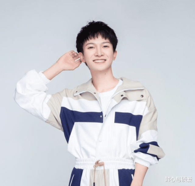 周深|从小山村的留守儿童到一线男歌手，周深是如何一路逆袭的？