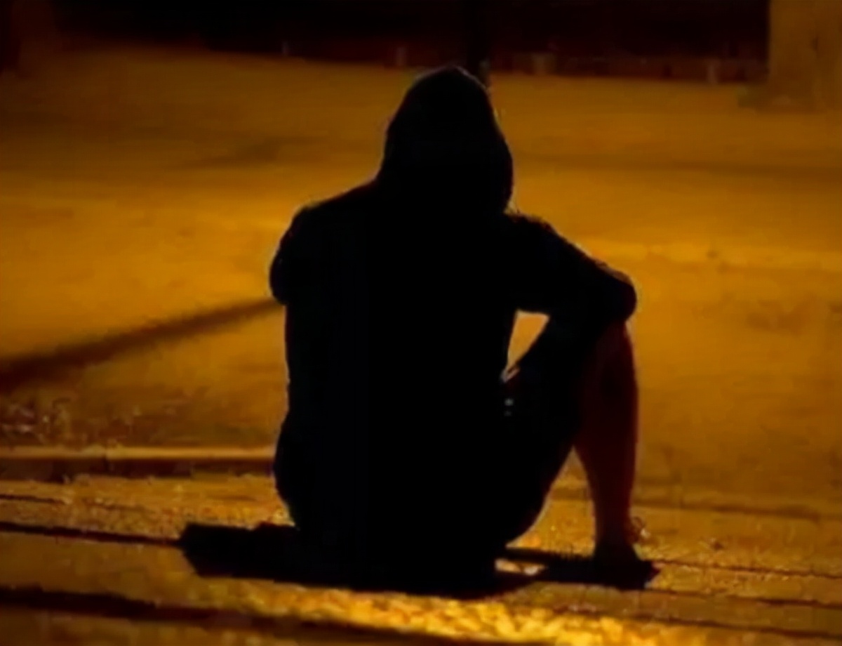 出租车 花季少女浮尸河边，凶手是男友，甜美的爱情变成夺命噩梦