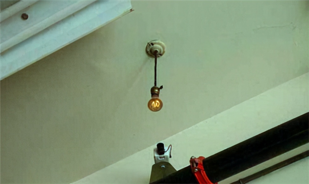 欧司朗|一颗白炽灯泡，原本可以亮100年，背后却是鲜为人知的奸商阴谋