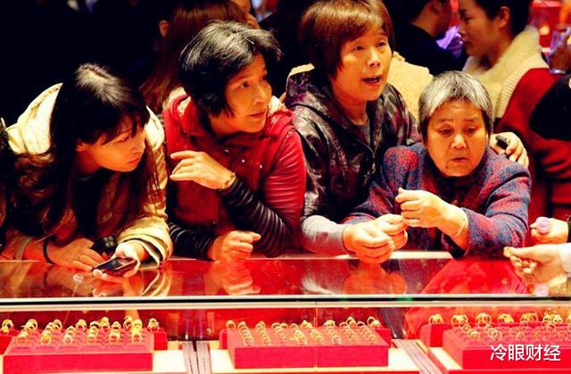 数字人民币 国际上黄金行情大跌,国内市场却异常火热,大批金条进入断货状态