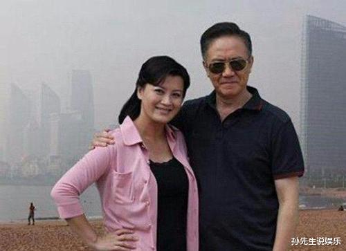 李幼斌|国家一级演员李野萍，出道40多年却不温不火，弟弟是我们熟悉的他