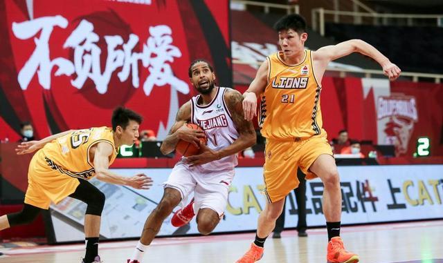 廣廈|浙江雙雄對決！稠州難敵廣廈！胡金秋統領內線！孫銘徽阻擊吳前