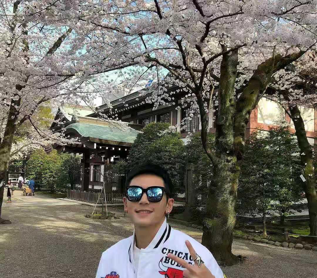 张哲瀚|发文道歉，被官媒点名，所代言品牌纷纷解约，张哲瀚究竟犯了啥事