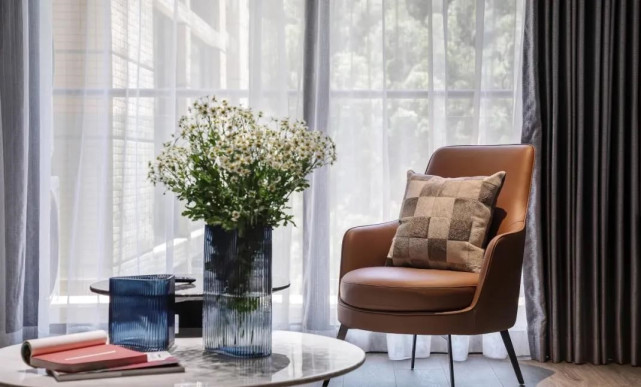 |115平三居室客餐厅空间开阔明朗，儿童房用帐篷你是认真的吗