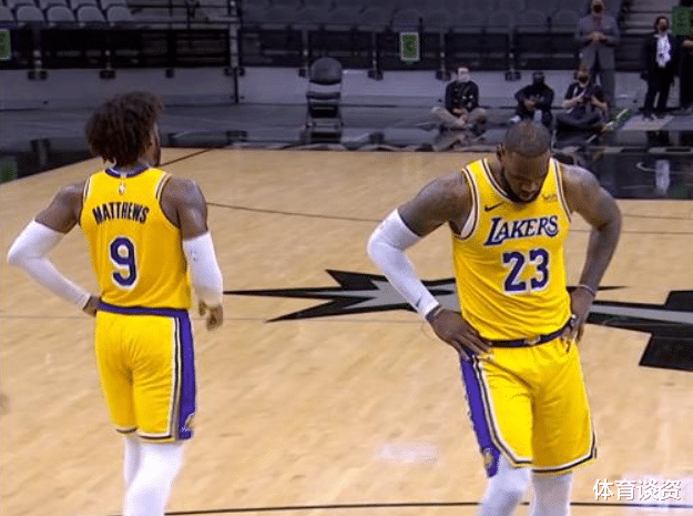 湖人隊(duì)|12中8！湖人再傻也知該用誰，17場比賽過去，360萬新援還是被棄用