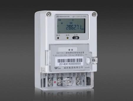 装修新房打算全屋换成4平方电线,老电工说,这样做烧钱又毁房