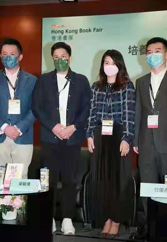 时尚风行派|郭晶晶太给国人长脸！将担任奥运会跳水评委，染红发出席活动超美