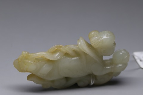 和田玉籽料|和田玉籽料“飞天仙女”