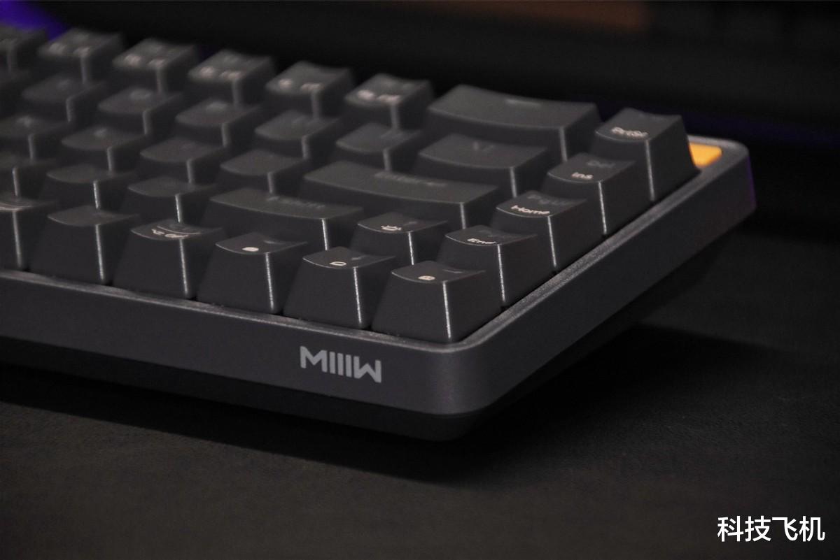 选到了！68键位更小巧，机械键盘也走性价比，米物Z680C机械键盘