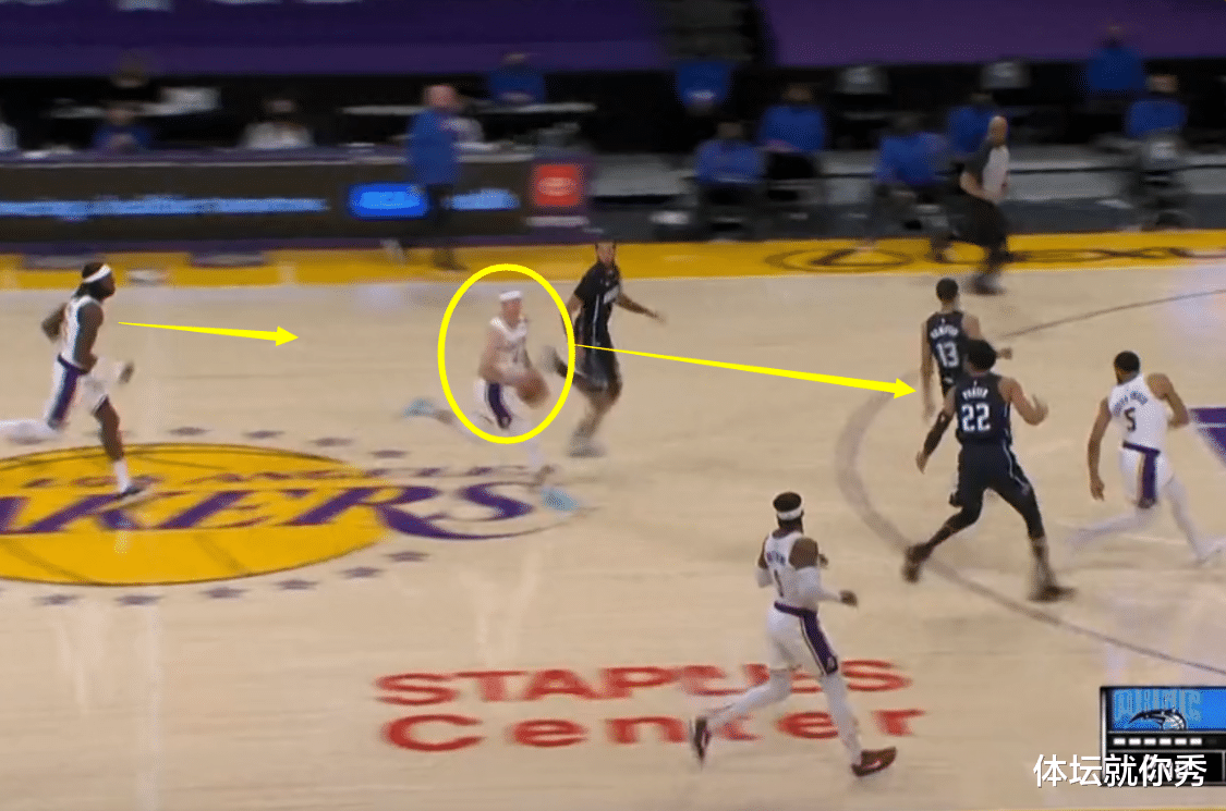 卡魯索|腦后長眼？卡魯索反擊1打3，1個假動作連隊友都騙了，莊神很喜歡