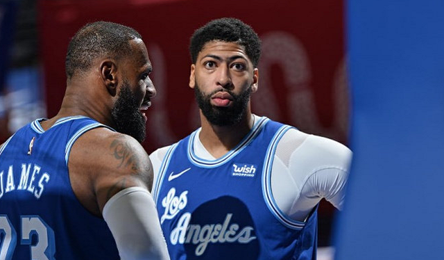 湖人队|31分10板！湖人最强大杀器，篮网最惧怕的就是他，连老詹也比不上