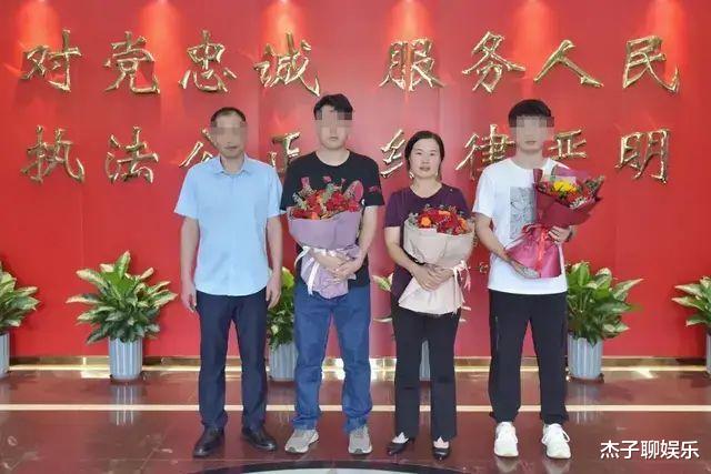 儿子被拐后,母亲寻子22年:期间患上抑郁症,跳楼前接到认亲电话