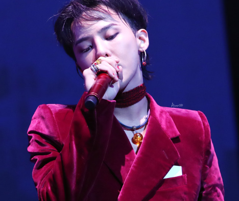 权志龙|权志龙90亿韩元公寓公开 被誉为现实版的顶楼 豪华内部不输博物馆