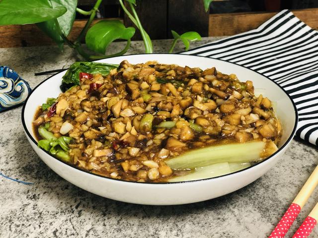 膳食纤维|夏天瘦身季，吃黄瓜、番茄不如它，富含膳食纤维，每斤不足1元钱