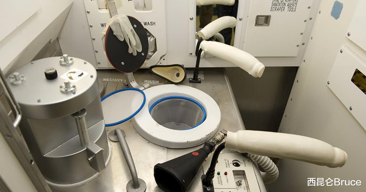 航天员 神十三疑问解惑:女航天员隐私如何保护?为什么一定要有女性呢