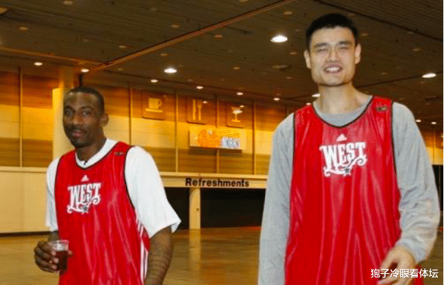 纽约|赛季结束 篮网助教斯塔德迈尔返回8万平农场：放牛砍柴种地样样精通