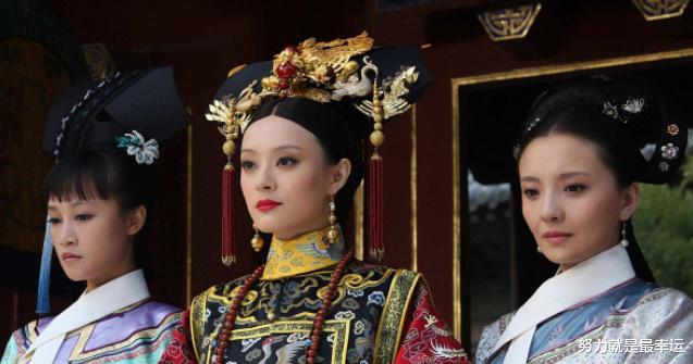 甄嬛传|《甄嬛传》:甄嬛两次封妃级别相同,为何待遇差距却如此之大
