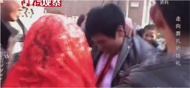 婚闹 结婚第一天，新郎被朋友“婚闹”活活打死，婚礼转眼变葬礼！