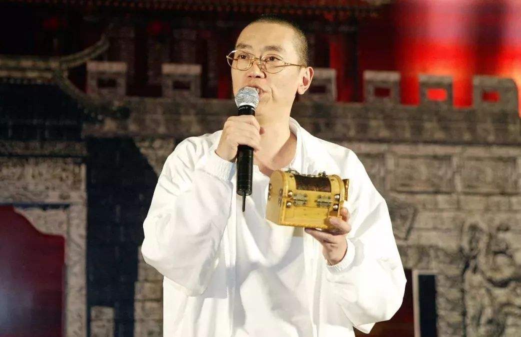 史玉柱|15年前靠《征途》掏空玩家口袋的史玉柱，依旧年赚8亿
