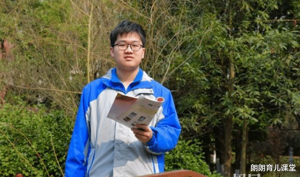 朗朗育儿课堂|儿子被北大录取，爸爸开启“凡尔赛”模式：就算睡觉也能考635分