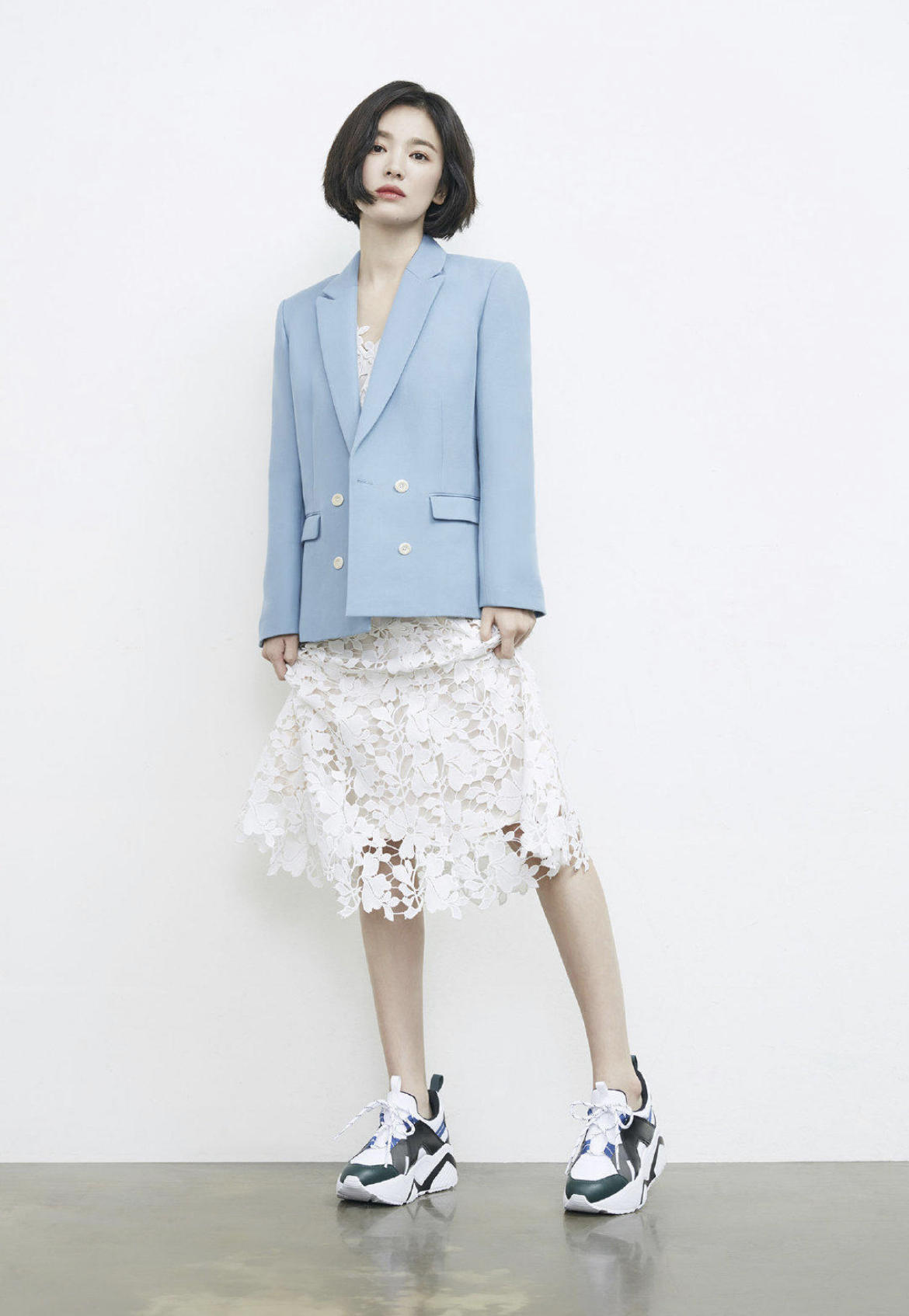 何有强|来跟宋慧乔学穿搭,瞬间让自己成为韩范女神,粉色裙子高级减龄