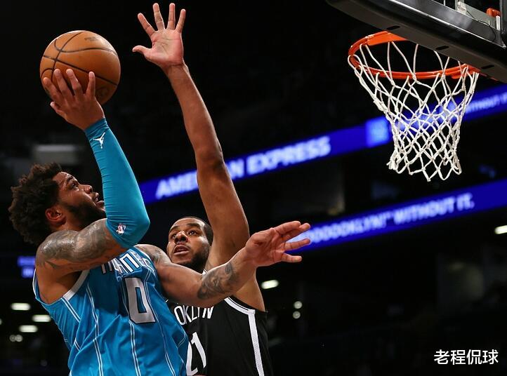 皇家馬德里|末節(jié)狂輸15分！4后衛(wèi)同臺(tái)組自殺5??！籃網(wǎng)球迷無奈，納什咋想的？