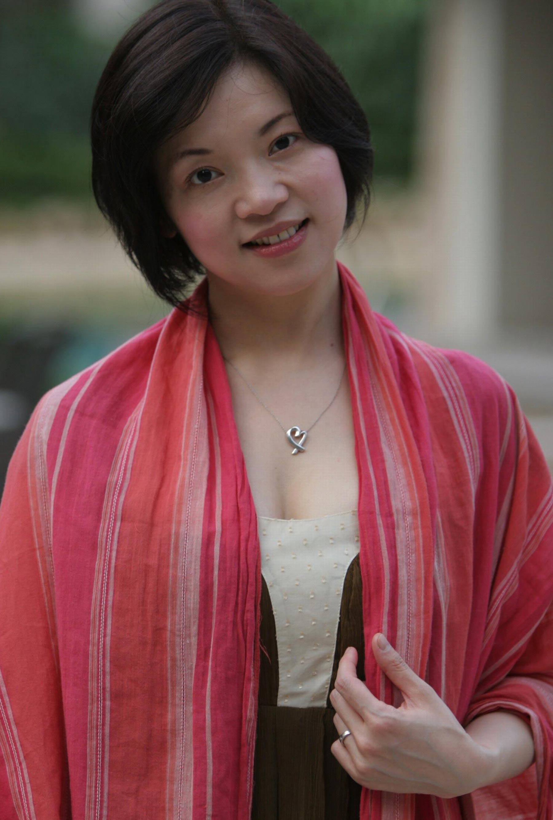 |2001年，她47分钟视频流出，8万张光碟卖出，20年过去现状如何？