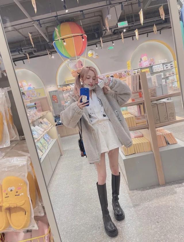 黄瓜 怎么像美甲大户吴宣仪一样拥有“日抛”美甲？