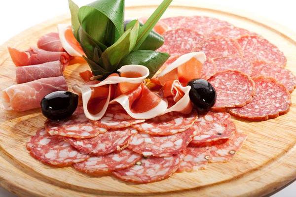 肾病|这4种食物易损伤肾脏,要尽量少吃,以免引发肾病,需重视