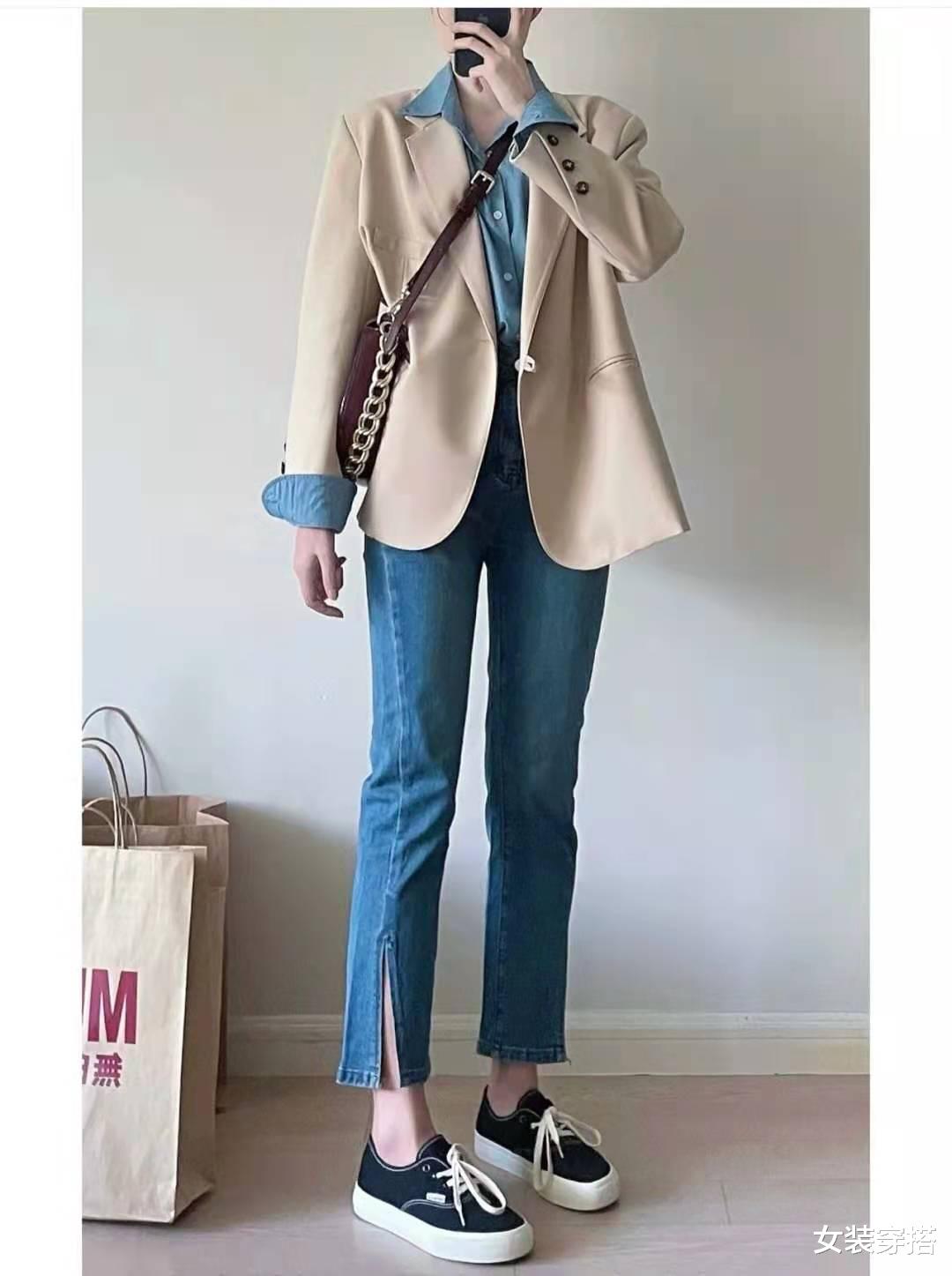 女装穿搭|高腰直筒牛仔裤配什么上衣好看