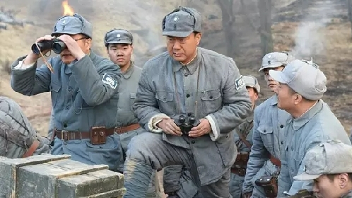 彭德怀|彭老总落难后，当众给他两耳光的人是谁？后来是如何处理的？